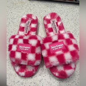 Juicy Couture Fuchsia and White Checkered Slippers